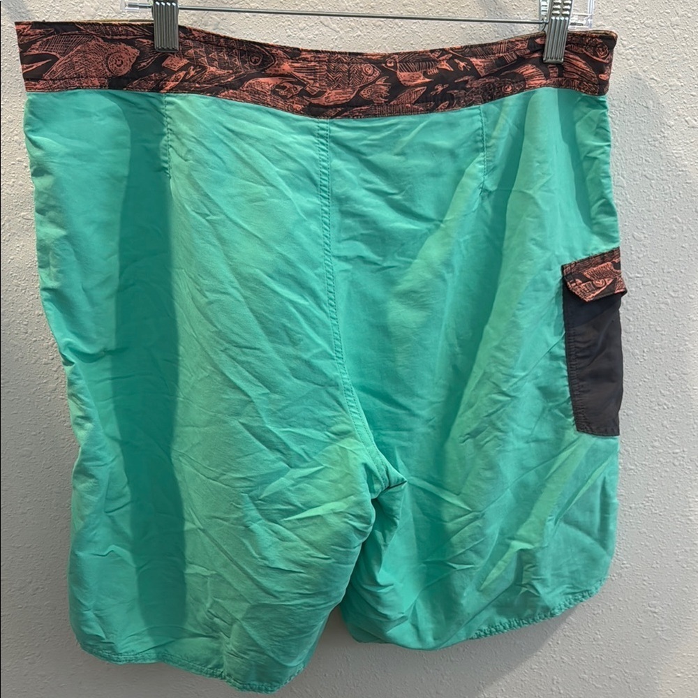 Patagonia Green Board Shorts Quick-Dry Swimwear - Picture 4 of 4